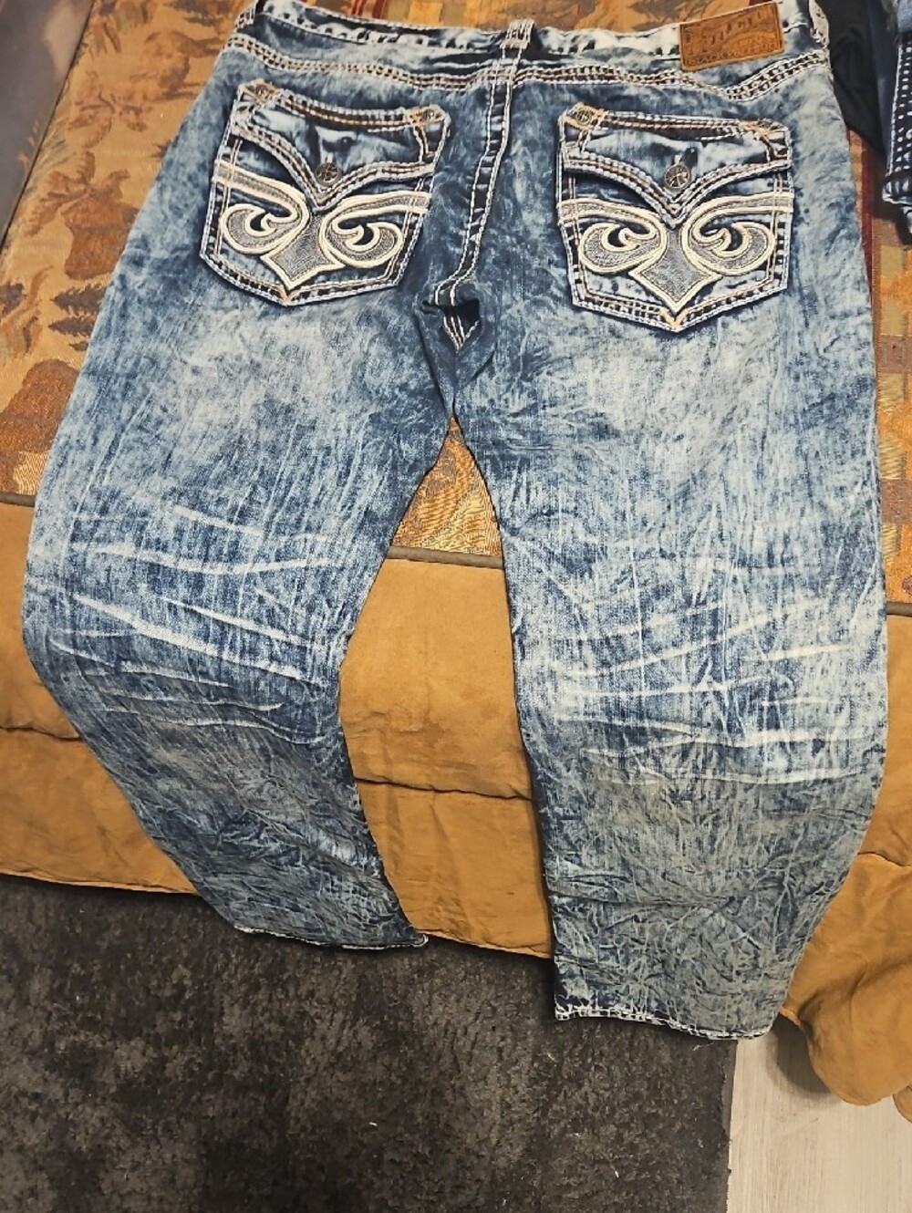Affliction Men's Distressed Light Blue Washed Jeans - Picture 7 of 10